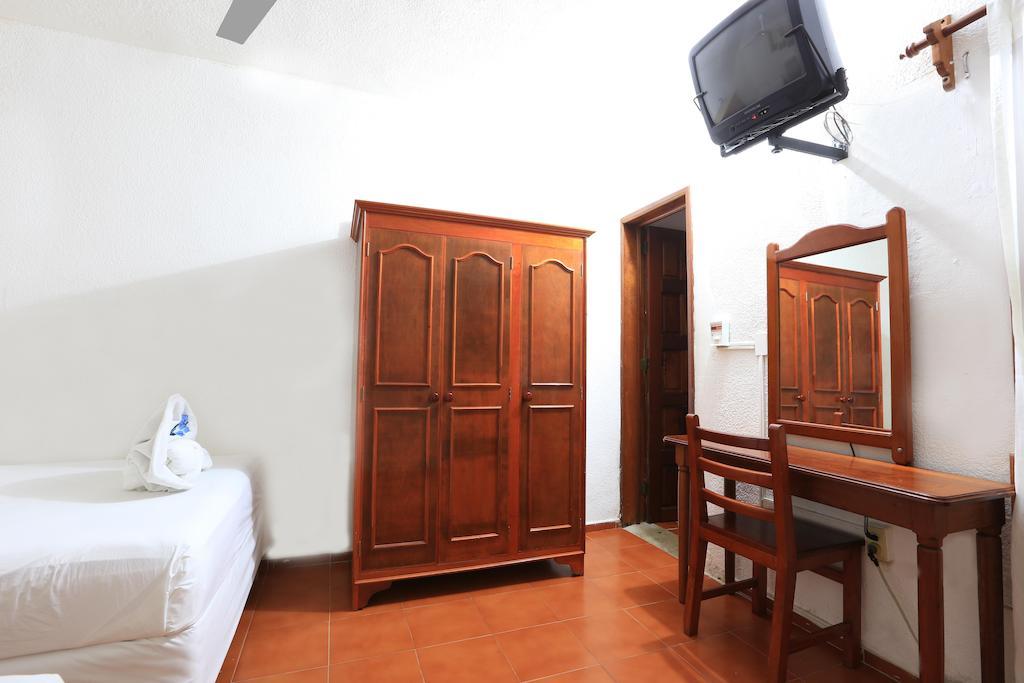 Hotel Azul By Encanto Playa del Carmen Room photo